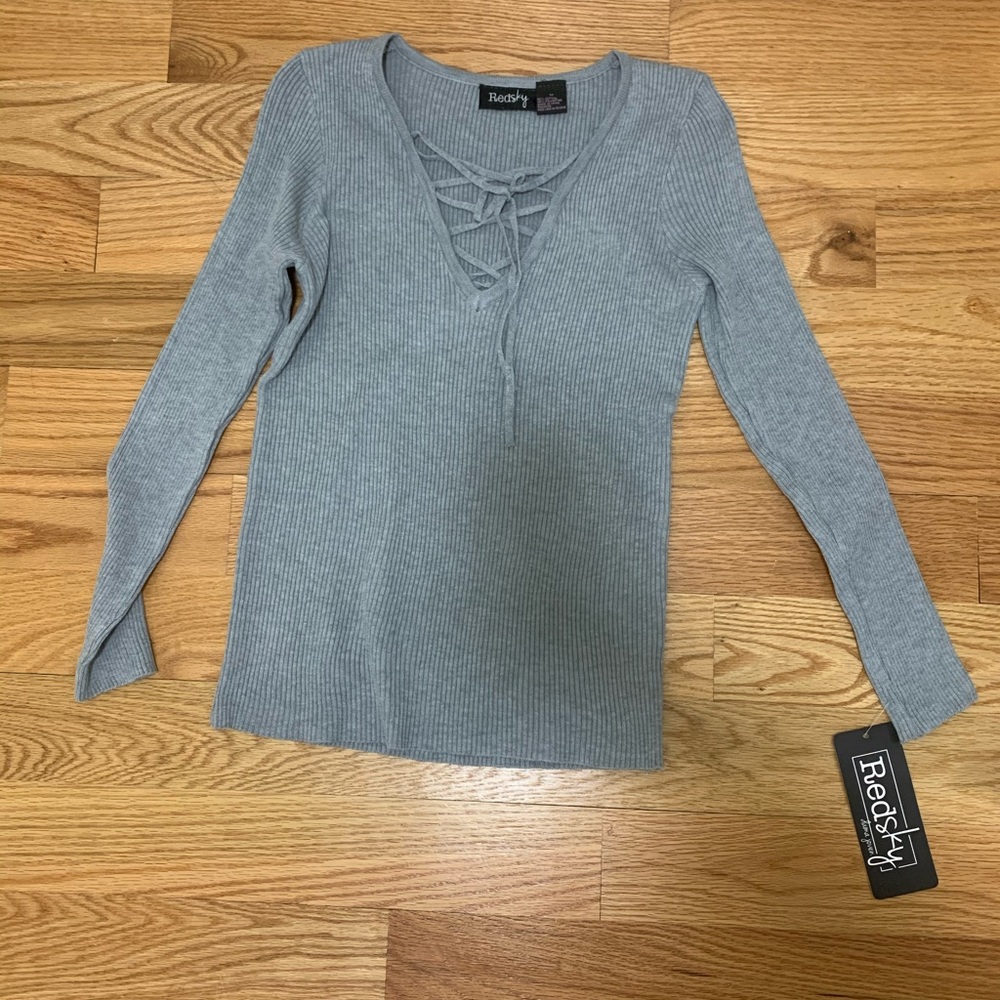 NWT Gray ribbed long sleeve with lace up front